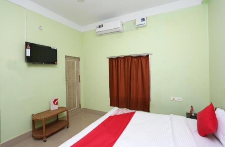 Hotel Royal Galaxy Puri Exterior photo
